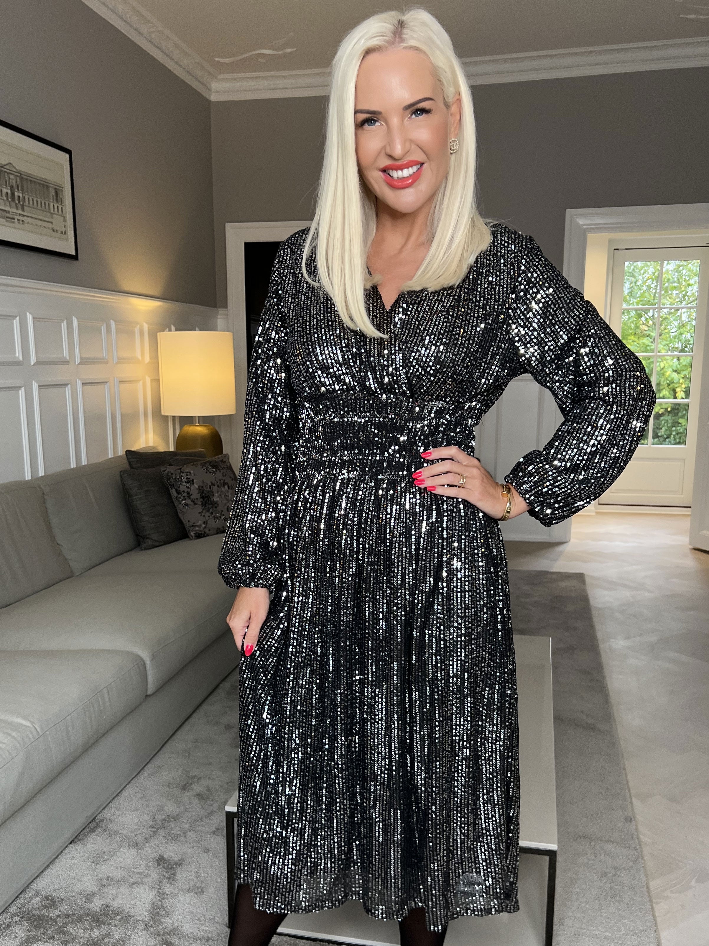 Pams Glitter Midi L/S - Vacker klänning med smock och paljetter